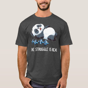 De Struggle is echt deadlift Funny Panda T-shirt