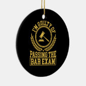 De student is onschuldig om het barexamen over te  keramisch ornament (Rechts)