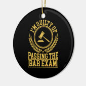 De student is onschuldig om het barexamen over te  keramisch ornament (Links)