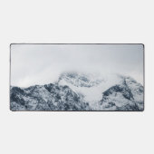 De superbes montagnes enneigées couvertes de nuage (Recto)