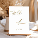 De Table Gold Romantic Calligraphy Mariage Numéro 4,<br><div class="desc">Tableau 4. Veuillez vérifier tous les numéros disponibles. | Numéro de table du mariage de calligraphie tourbillonnant romantique et élégant avec initiales. Pour une personnalisation plus avancée de cette conception,  cliquez sur le BOUTON OUTIL DESIGN BLEU ci-dessus !</div>