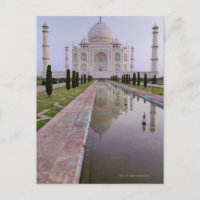 De Taj Mahal weerspiegelde perfect de stilte