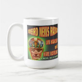 De tasse étrange de logo de radio de nouvelles (Gauche)