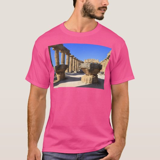 De tempel van Hera in Selinunte T-shirt (Voorkant)