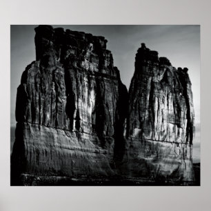 De Towers Awaiteth Poster