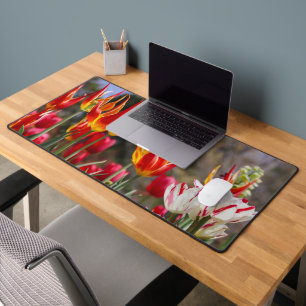 De tuin van de bloemenvlammen bureaumat