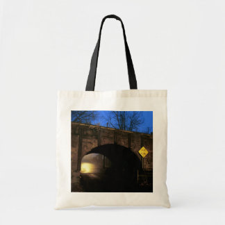 De tunnel I - Magische wereld voorbij de tunnel Tote Bag