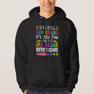 De tweede klas is de laatste dag van Schoo. Hoodie