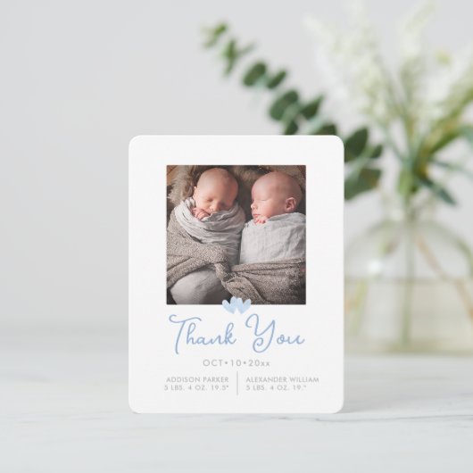 De Twins van ArtsApp tonen Dank u+Aankondiging van Kaart (Staand voorkant)