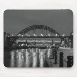 De Tyne Bridge 's nachts Muismat