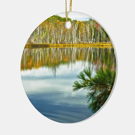 De U. P.: Herfstherfst Birch Tree Reflections Keramisch Ornament (Links)