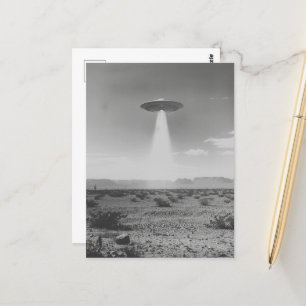 De UFO in de woestijn zwart-wit Briefkaart