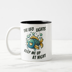 De UFO-lichten houden me 's nachts wakker Tweekleurige Koffiemok