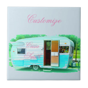 De vintage klassieke caravan van de tegeltje