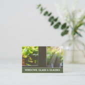 De Visite Fenêtres et carte d'appel éblouissante. (Debout devant)