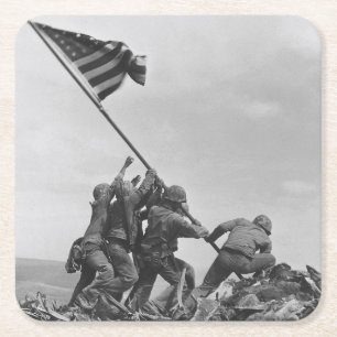 De vlag op Iwo Jima verhogen Vierkante Kartonnen Onderzetter