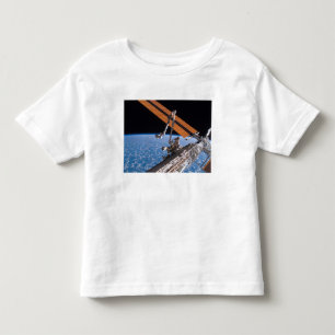 De vleugels van Canadarm2 en zonnepanelen Kinder Shirts