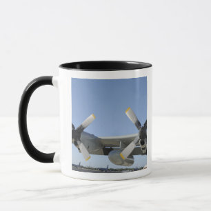 De vleugels van een LC-130 Hercules Mok