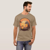 De vroege vogel heeft veel koffie nodig t-shirt (Voorkant volledig)