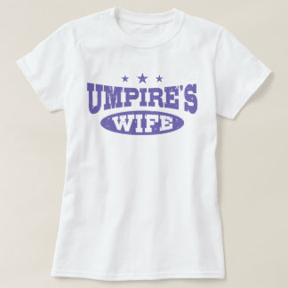 De vrouw van Umpire T-shirt