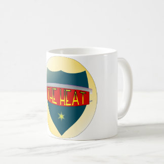 DE WARMTE – Vetgedrukte Badge Mok met Retro Star P