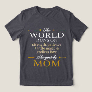 De Wereld Draait Op Liefde Ze Gaat Onder De Naam M Tri-Blend Shirt