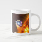 De witte dwergster in V407 Cygni Extra Grote Beker (Rechts)