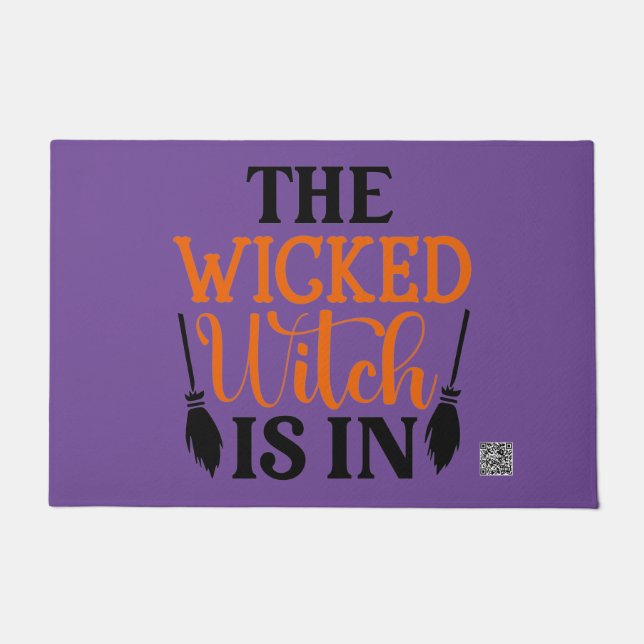 De witte heks zit in deurmat (Voorkant)