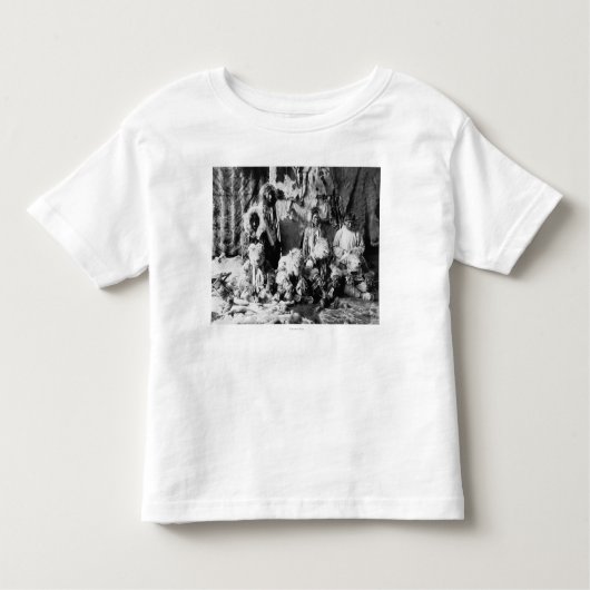 De Wolfdans van de Kaviagamutes Kinder Shirts (Voorkant)