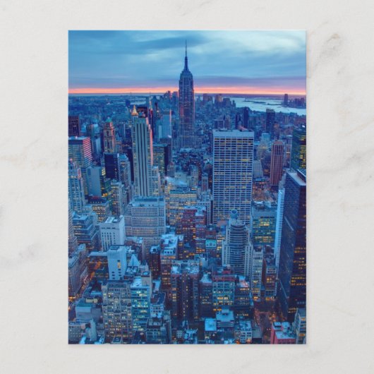 De wolkenkrabbers van Manhattan zijn verlicht Briefkaart (Voorkant)