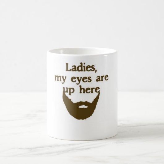 De yeux tasse de barbe ici (Centre)