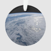 De zon straalt uit op de Stille Zuidzee. Ornament (voorkant)