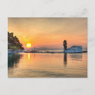 De zonsopgang op het eiland Panagia Vlacherna op C Briefkaart