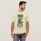 Deathtrap Dungeon Skeleton Warrior T-shirt (Lumièr (Devant entier)