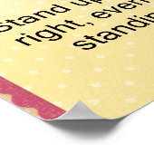 Debout pour ce qui est une bonne affiche (Coin)