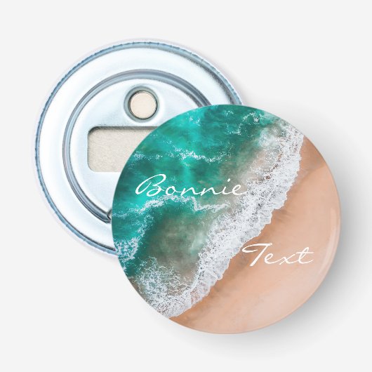 Décapsuleur Eau de l'océan de la plage sur le sable du rivage  (Devant)
