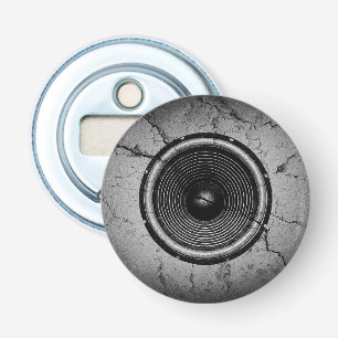 Décapsuleur Haut-parleur de musique sur un mur criqué