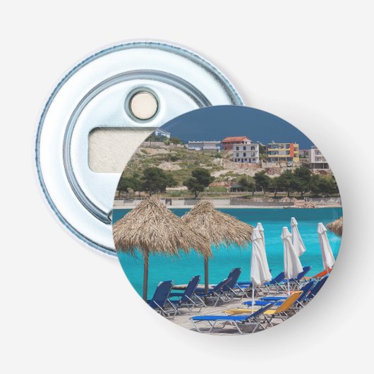 Décapsuleur Ksamil, bord de plage de la ville (Devant)