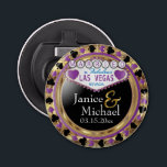 Décapsuleur Mariage Couple Las Vegas Style - Violet<br><div class="desc">Décapsuleur. Couple mariage Las Vegas Style en violet et or avec do-it-yourself texte. 📌 Si vous avez besoin d'une personnalisation plus poussée, cliquez sur le bouton "Cliquez pour Customiser plus loin" ou "Customiser ou modifier la conception" et utilisez notre outil de conception pour redimensionner, faire pivoter, modifier la couleur du...</div>