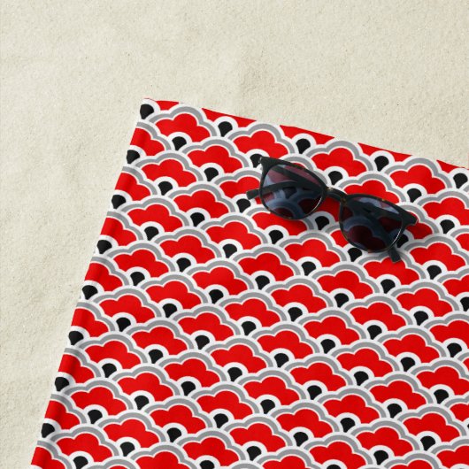 Deco Chinese scallops, rood, grijs, zwart en wit Strandlaken (In situ)