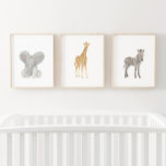 Décor pour bébé Safari animal Nursery Décor<br><div class="desc">Ajoutez une touche finale à l'espace safari de votre petit avec cet ensemble de trois gravures d'éléphant,  de girafe et de zèbre.</div>