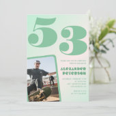 Décor vert 53e anniversaire invitations Boy Photo (Debout devant)