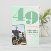 Décor vert Invitations à 49e anniversaire Boy Phot (Debout devant)