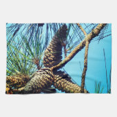 Decoratieve dennenappel theedoek (Horizontaal)