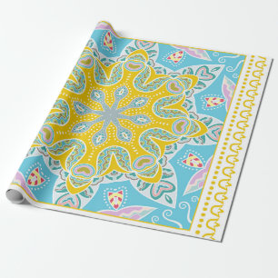 Decoratieve kleurrijke versiering op witte achterg cadeaupapier
