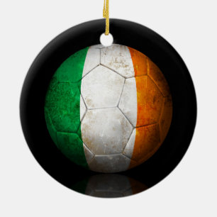 Décoration En Céramique Ballon de football irlandais usé du football de