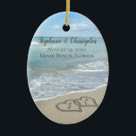 Décoration En Céramique Beach Wedding Hearts<br><div class="desc">Deux endroits où interlocking beach wedding hearts drawn in the sand makes an elegant tropical ocean coastal nautical theme wedding,  matching set of items. Pretty turquoise water waves crashing on the shore and pastel blue sky.</div>