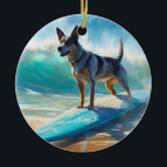 Décoration En Céramique Blue Heeler Beach Surfing Peinture<br><div class="desc">Plongez dans le monde ludique de l'aventure canine avec cette peinture captivante. Un chien en ébullition se rend aux vagues, chevauchant habilement le surf sur une plage baisée par le soleil. L'oeuvre d'art vibrante capte magnifiquement l'essence de l'excitation au bord de la plage tandis que le chien court sans crainte...</div>