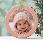 Décoration En Céramique Bordure simple avec photo et année Coral Rose Girl<br><div class="desc">Ajoutez une photo à ce joli décor de vacances,  parfait pour les enfants. Une simple bordure rose corail clair fait un ornement mémorable pour votre arbre. Une police minimale moderne pour l'année avec un endroit pour télécharger 1 photo carré.</div>