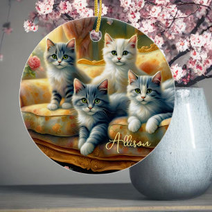 Décoration En Céramique Chats sur le canapé - scène mignonne en vintage lo